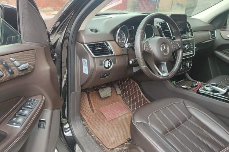 Used Mercedes-Benz GLE 2017 GLE 320 4MATIC Luxury Model Driver Seat