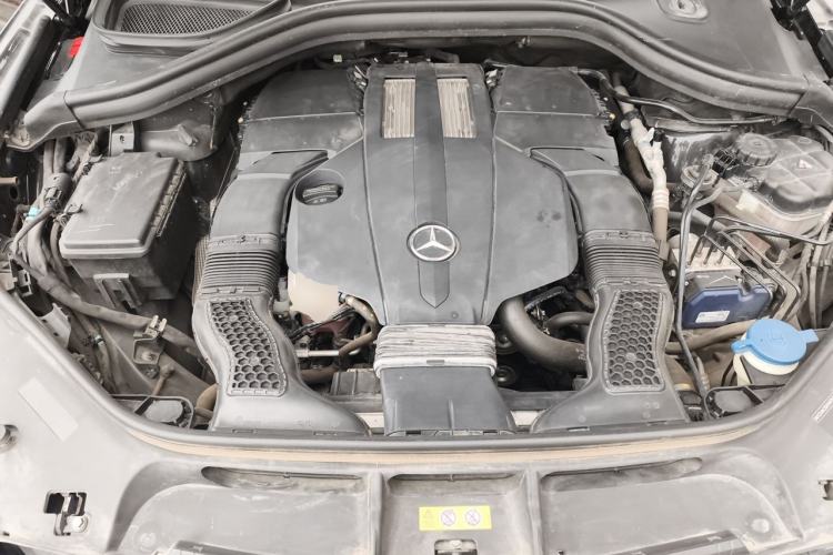 Used Mercedes-Benz GLE 2017 GLE 320 4MATIC Luxury Model Engine Bay
