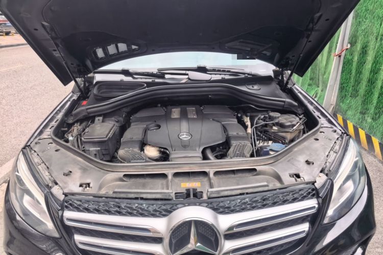 Used Mercedes-Benz GLE 2017 GLE 400 4MATIC Engine Bay