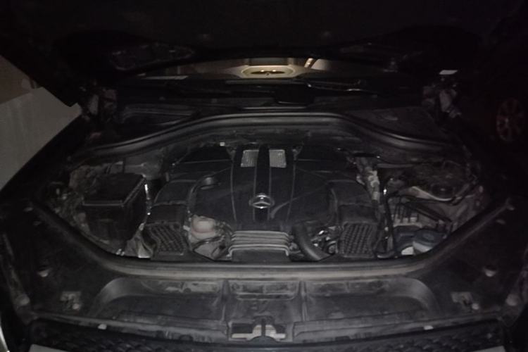 Used Mercedes-Benz GLE 2017 GLE 400 4MATIC Engine Bay