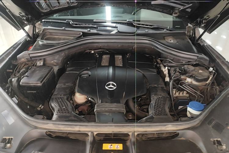 Used Mercedes-Benz GLE 2017 GLE 400 4MATIC Engine Bay