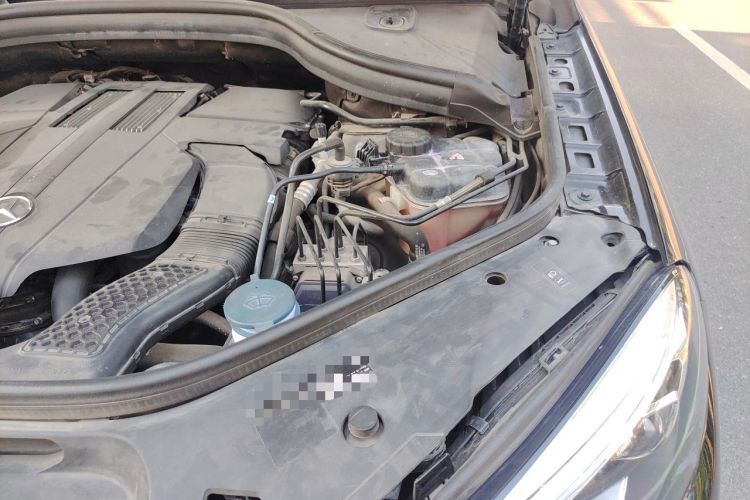 Used Mercedes-Benz GLE 2017 GLE 400 4MATIC Engine Bay Left