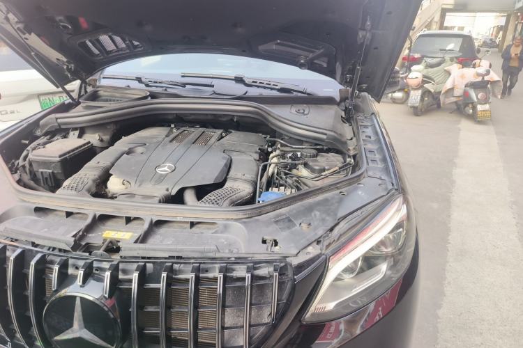 Used Mercedes-Benz GLE 2017 GLE 320 4MATIC Dynamic Model Engine Bay Left