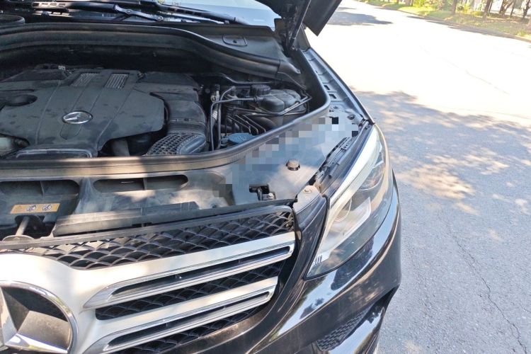 Used Mercedes-Benz GLE 2017 GLE 320 4MATIC Dynamic Model Engine Bay Left