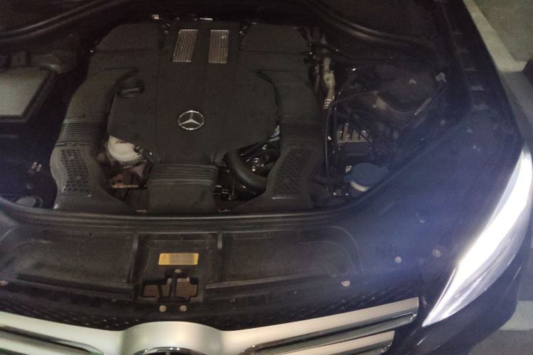 Used Mercedes-Benz GLE  Engine Bay Left