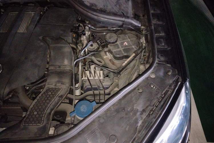 Used Mercedes-Benz GLE 2017 GLE 400 4MATIC Engine Bay Left