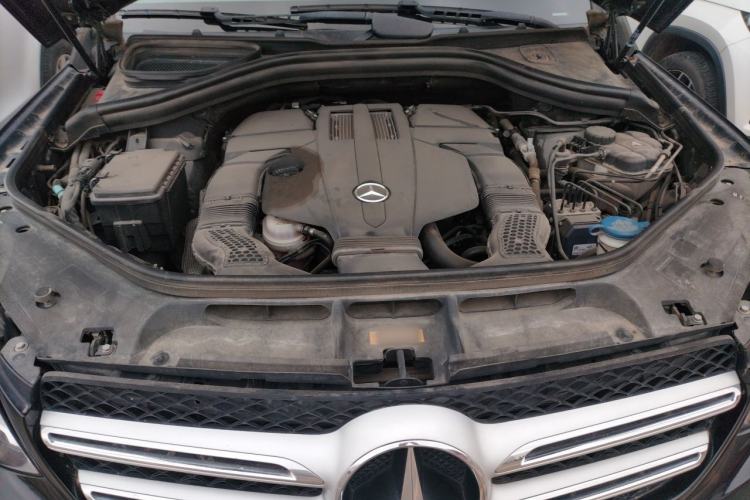 Used Mercedes-Benz GLE 2017 GLE 320 4MATIC Luxury Model Engine Bay