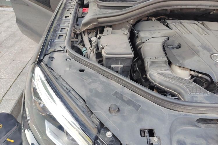 Used Mercedes-Benz GLE 2017 GLE 400 4MATIC Engine Bay Right