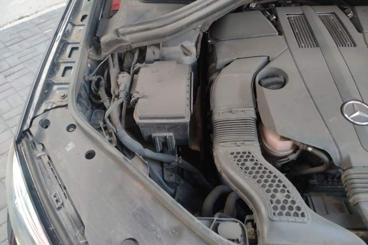 Used Mercedes-Benz GLE 2017 GLE 320 4MATIC Dynamic Model Engine Bay Right