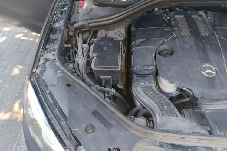 Used Mercedes-Benz GLE  Engine Bay Right