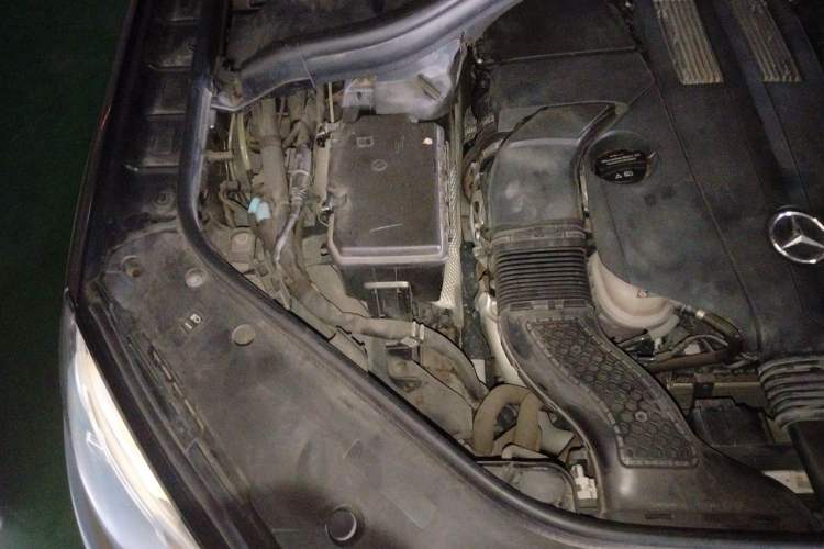 Used Mercedes-Benz GLE 2017 GLE 400 4MATIC Engine Bay Right