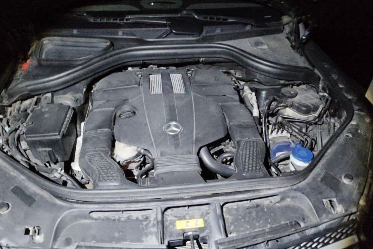 Used Mercedes-Benz GLE 2017 GLE 320 4MATIC Dynamic Model Engine Bay