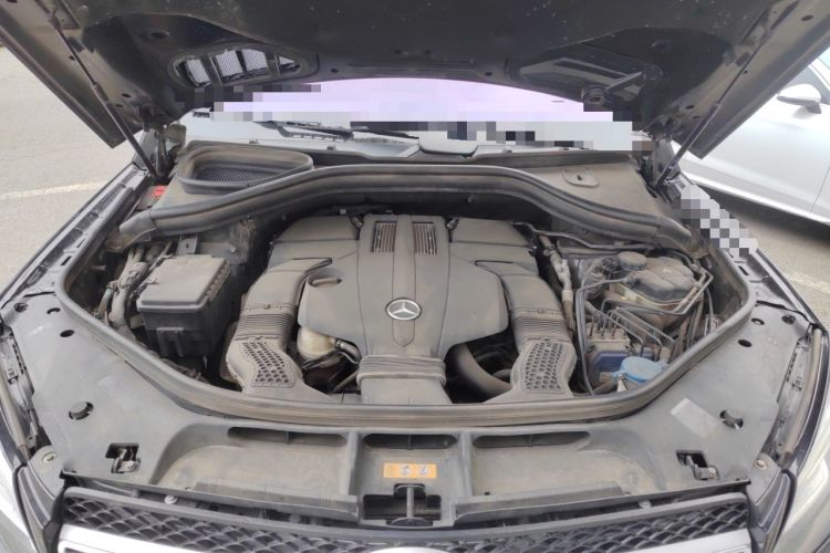 Used Mercedes-Benz GLE 2017 GLE 320 4MATIC Dynamic Model Engine Bay