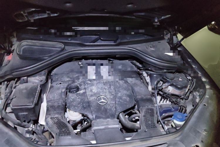 Used Mercedes-Benz GLE 2017 GLE 320 4MATIC Luxury Model Engine Bay