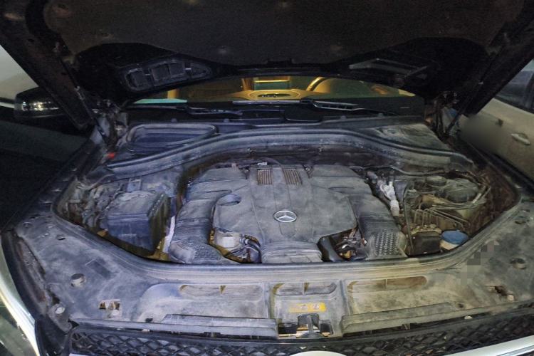 Used Mercedes-Benz GLE 2017 GLE 320 4MATIC Dynamic Model Engine Bay