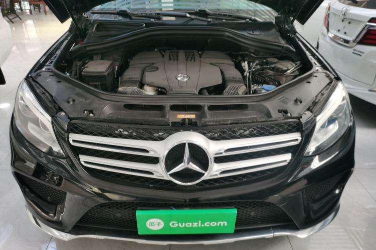Used Mercedes-Benz GLE 2017 GLE 320 4MATIC Dynamic Model Engine Bay