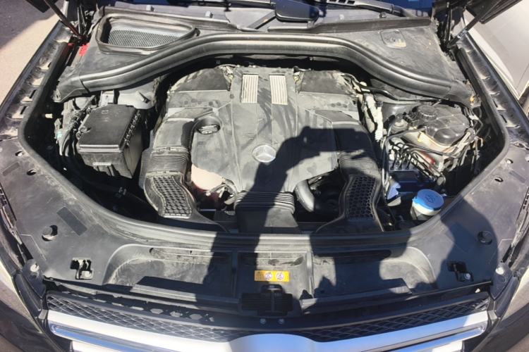 Used Mercedes-Benz GLE 2017 GLE 320 4MATIC Dynamic Model Engine Bay