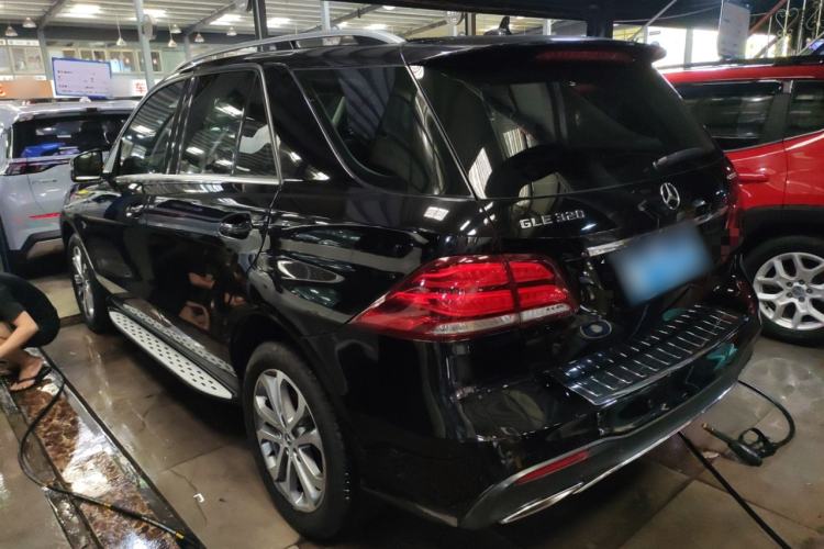 Used Mercedes-Benz GLE 2017 GLE 320 4MATIC Dynamic Model Exterior 2