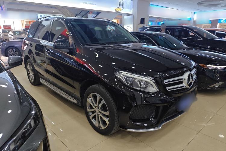 Used Mercedes-Benz GLE 2017 GLE 320 4MATIC Dynamic Model Exterior 2