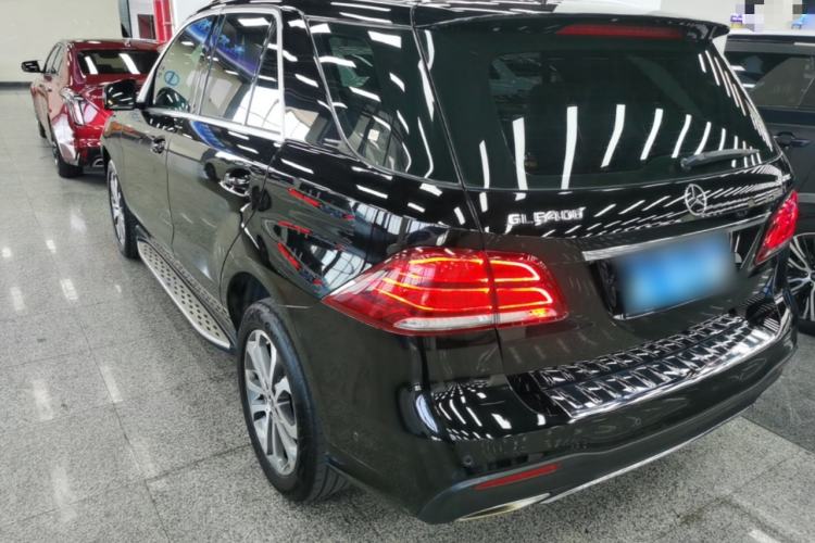 Used Mercedes-Benz GLE 2017 GLE 320 4MATIC Dynamic Model Exterior 2