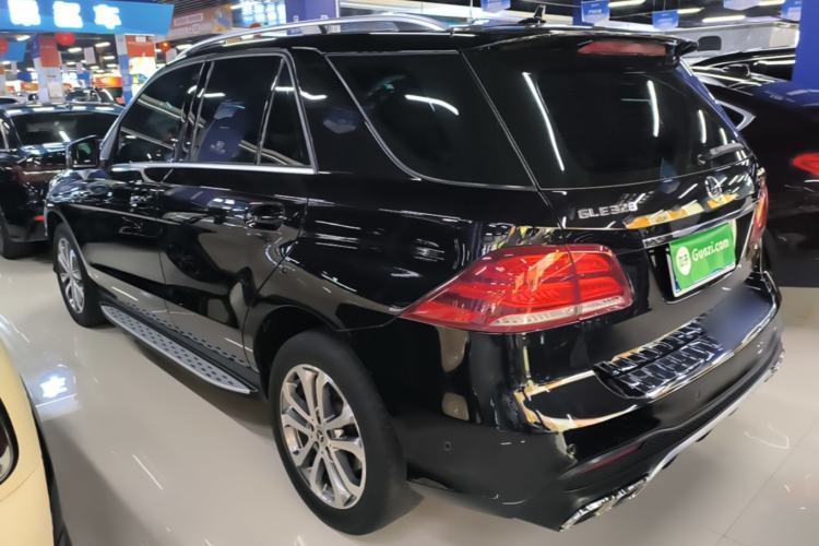 Used Mercedes-Benz GLE 2017 GLE 320 4MATIC Dynamic Model Exterior 2