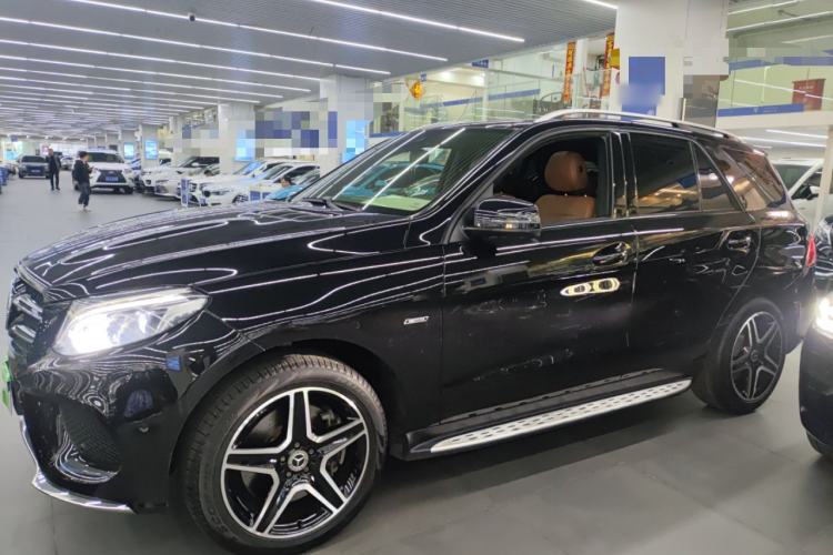 Used Mercedes-Benz GLE 2017 GLE 450 AMG 4MATIC Exterior 3