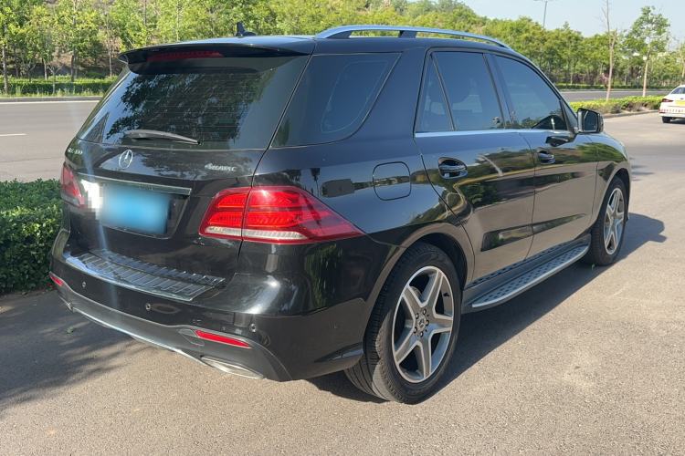 Used Mercedes-Benz GLE 2017 GLE 400 4MATIC Exterior 3