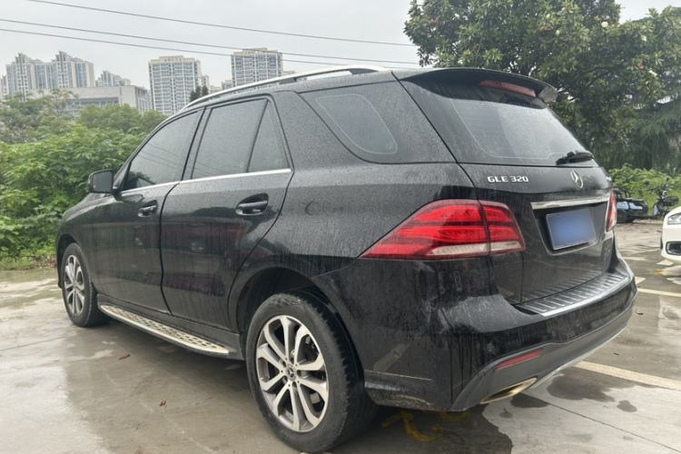Used Mercedes-Benz GLE 2017 GLE 320 4MATIC Dynamic Model Exterior 3