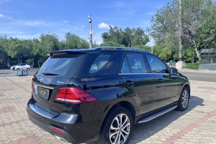 Used Mercedes-Benz GLE 2017 GLE 320 4MATIC Dynamic Model Exterior 4