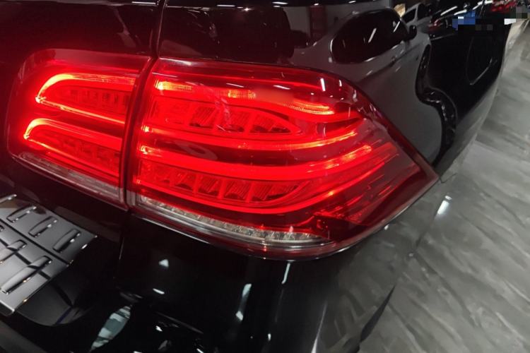 Used Mercedes-Benz GLE 2017 GLE 320 4MATIC Dynamic Model Exterior 6