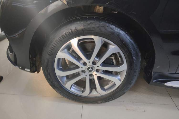 Used Mercedes-Benz GLE 2017 GLE 320 4MATIC Dynamic Model Exterior 7