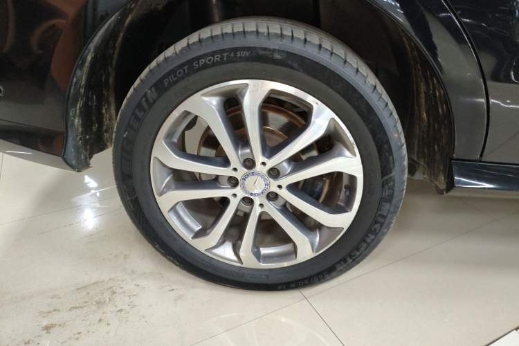 Used Mercedes-Benz GLE 2017 GLE 320 4MATIC Dynamic Model Exterior 8