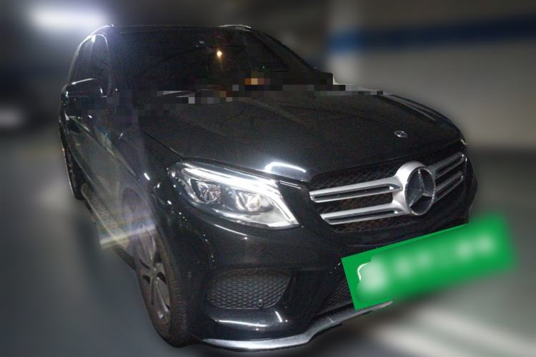 Used Mercedes-Benz GLE 2017 GLE 320 4MATIC Dynamic Model Front Right 45 Deg