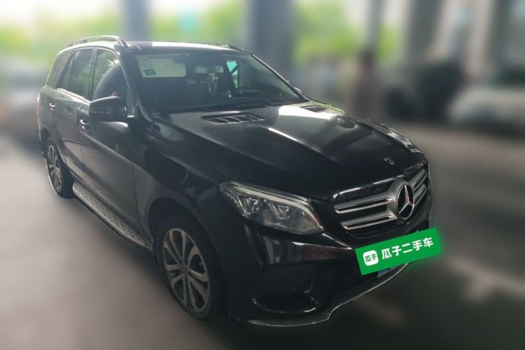 Used Mercedes-Benz GLE 2017 GLE 320 4MATIC Dynamic Model Front Right 45 Deg