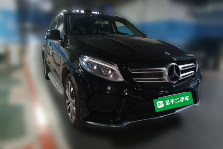 Used Mercedes-Benz GLE 2017 GLE 320 4MATIC Dynamic Model Front Right 45 Deg