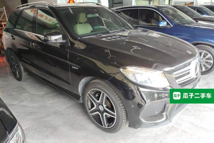Used Mercedes-Benz GLE 2017 GLE 320 4MATIC Dynamic Model Front Right 45 Deg