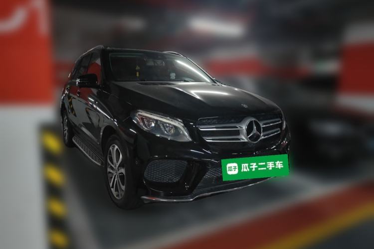 Used Mercedes-Benz GLE 2017 GLE 320 4MATIC Dynamic Model Front Right 45 Deg