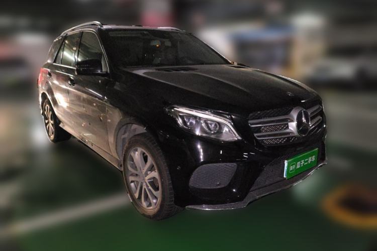 Used Mercedes-Benz GLE 2017 GLE 320 4MATIC Dynamic Model Front Right 45 Deg