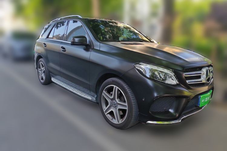 Used Mercedes-Benz GLE 2017 GLE 400 4MATIC Front Right 45 Deg