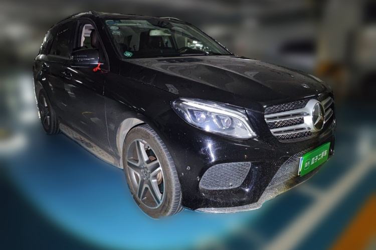 Used Mercedes-Benz GLE 2017 GLE 400 4MATIC Front Right 45 Deg