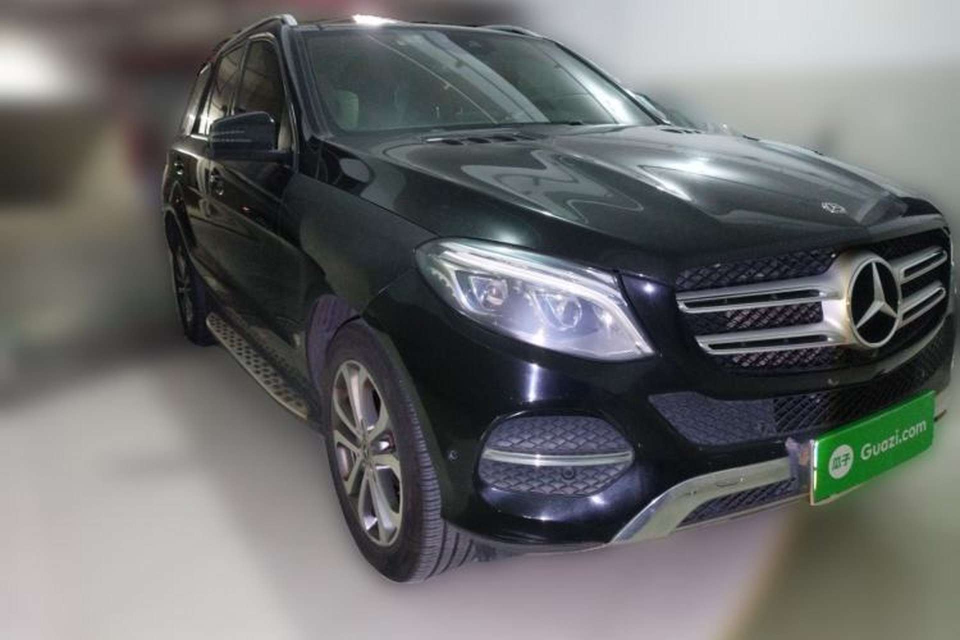 Used Mercedes-Benz GLE  Front Right 45 Deg