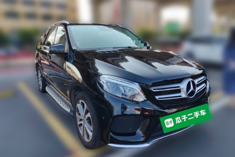 Used Mercedes-Benz GLE 2017 GLE 320 4MATIC Dynamic Model Front Right 45 Deg