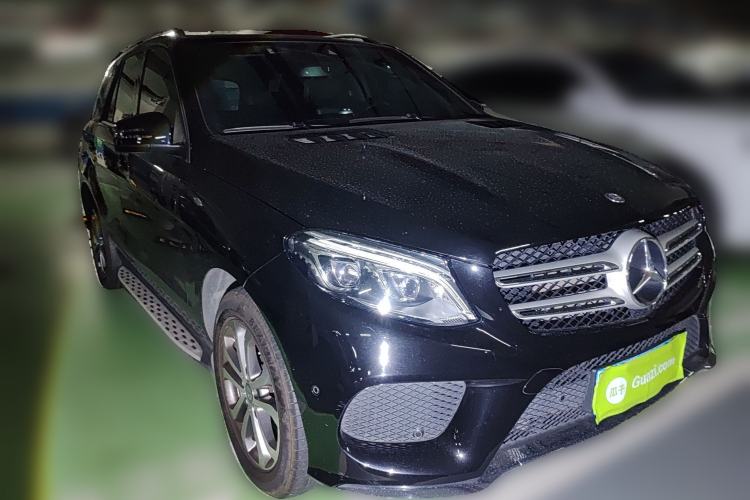 Used Mercedes-Benz GLE 2017 GLE 320 4MATIC Dynamic Model Front Right 45 Deg