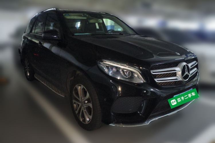 Used Mercedes-Benz GLE 2017 GLE 320 4MATIC Dynamic Model Front Right 45 Deg