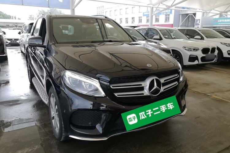 Used Mercedes-Benz GLE 2017 GLE 320 4MATIC Dynamic Model Front Right 45 Deg