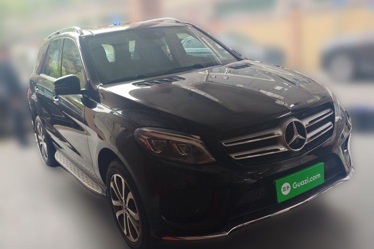 Used Mercedes-Benz GLE 2017 GLE 320 4MATIC Dynamic Model Front Right 45 Deg