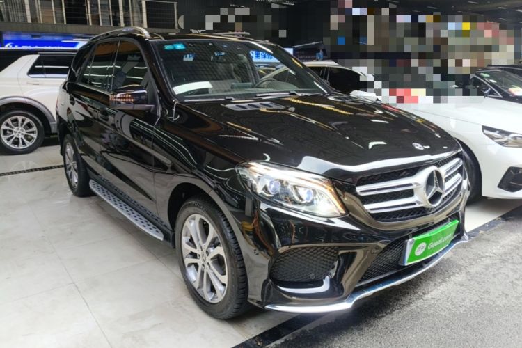 Used Mercedes-Benz GLE 2017 GLE 320 4MATIC Dynamic Model Front Right 45 Deg