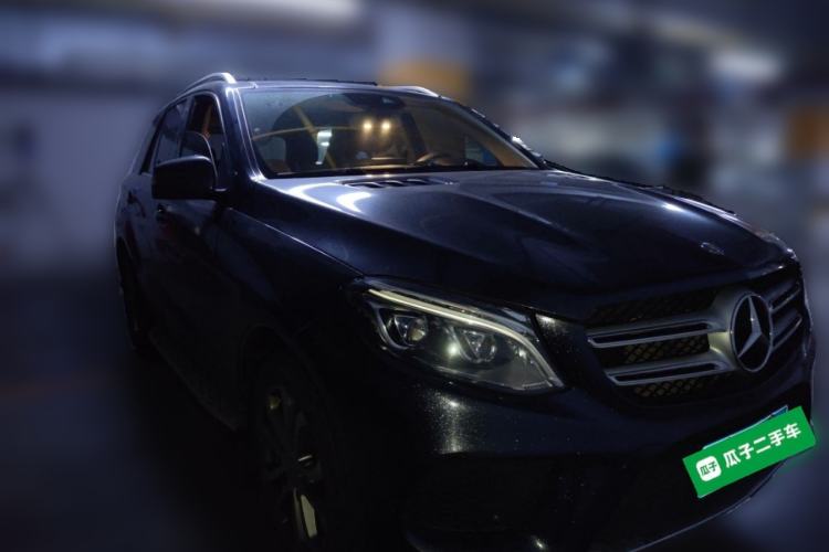 Used Mercedes-Benz GLE 2017 GLE 320 4MATIC Dynamic Model Front Right 45 Deg