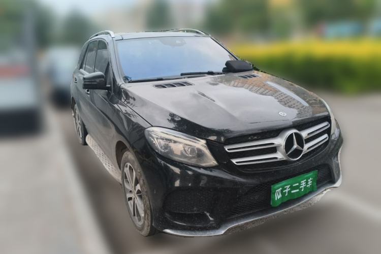 Used Mercedes-Benz GLE 2017 GLE 320 4MATIC Dynamic Model Front Right 45 Deg