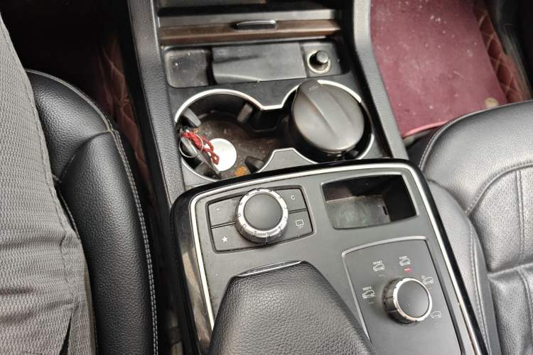 Used Mercedes-Benz GLE 2017 GLE 320 4MATIC Luxury Model Gear Lever